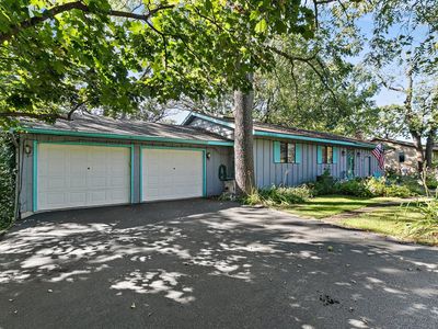 218 N Shore Dr, Oakwood Hills, IL, 60013