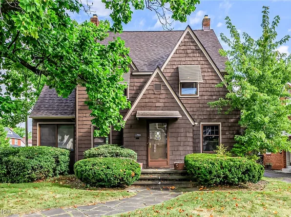 11703 Granger Rd, Garfield Heights, OH 44125