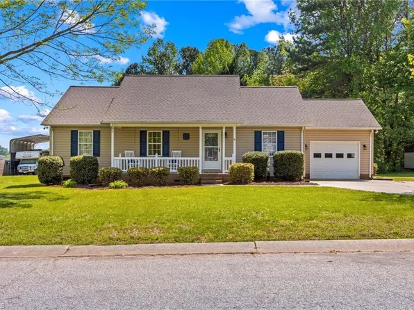 140 Hazelwood Dr, Rockwell, NC 28138