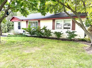 6943 Northland Dr NE, Rockford, MI 49341