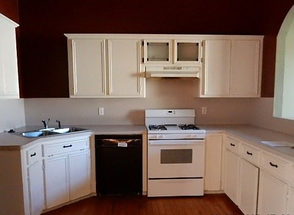 5th image of 204 Copper Falls Dr