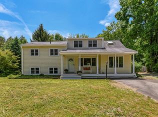 28 Middlesex St, Millis, MA 02054