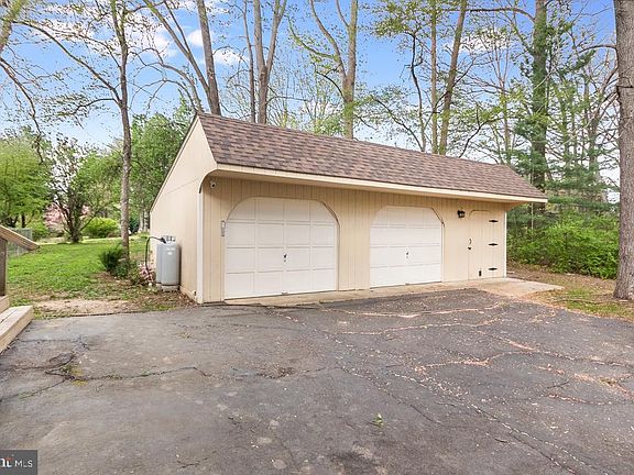 4th image of 10200 Ni River Dr