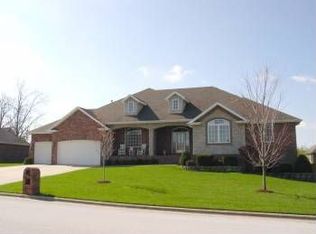 4210 Green Haven Dr, Nixa, MO 65714