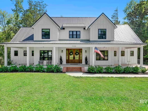19058 James Rd, Gulf Shores, AL 36542