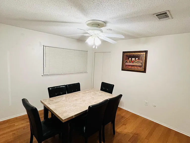 9410 Vienna Ave — Photo 11
