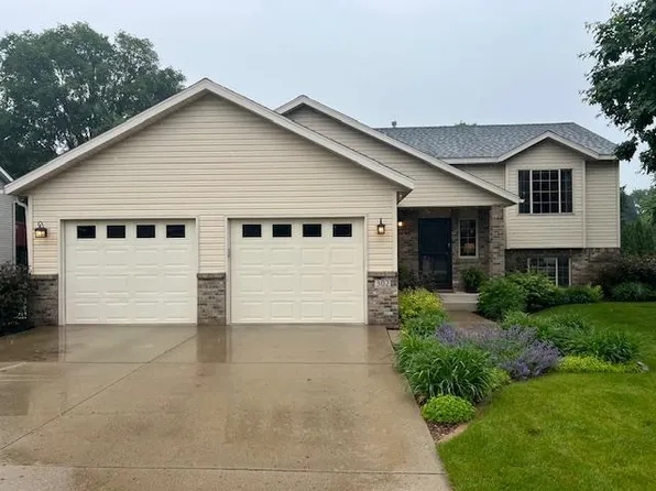 302 Peifer Dr, Litchfield, MN 55355