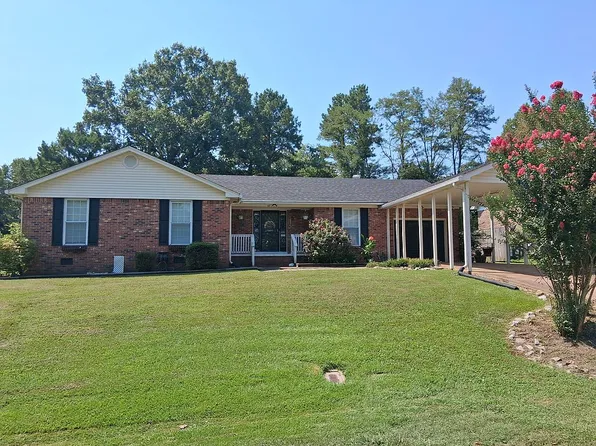 48 Wheeling Dr, Jackson, TN 38305