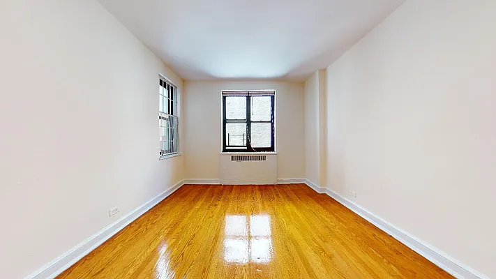 Rented by Bond New York | media 20