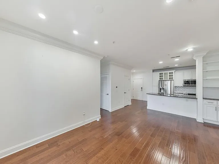 901 Abernathy Rd #1190 — Photo 27