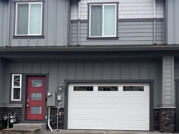 4249 S Waters Edge Way, Ridgefield, WA 98642