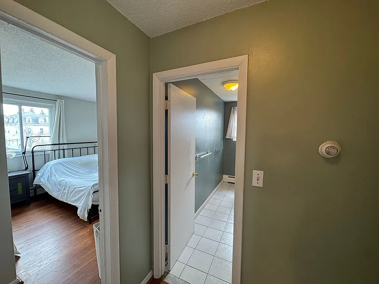 110 Pearl St #9 — Photo 11