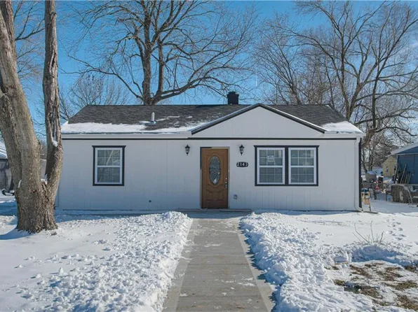 2143 S 35th St, Kansas City, KS 66106