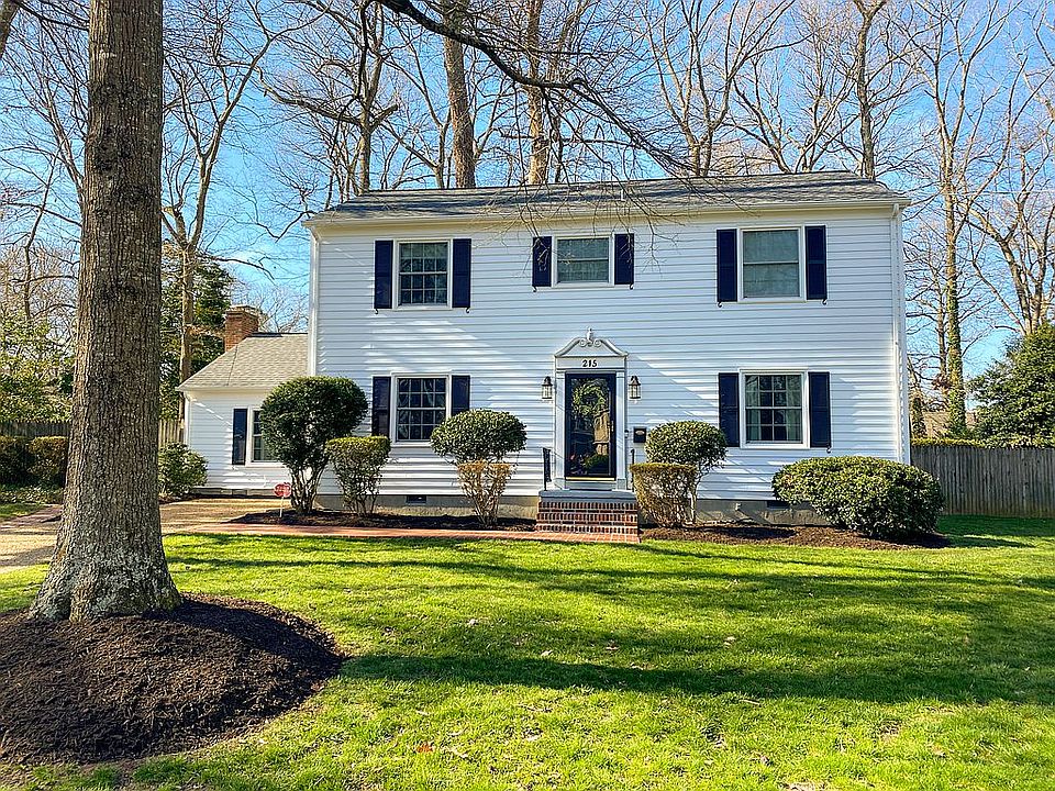 1st image of 215 Tyler Brooks Dr