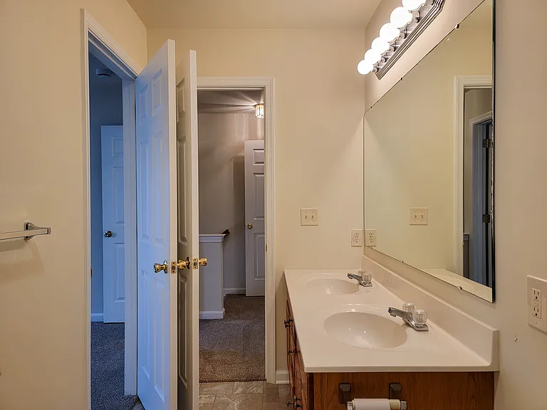 542 Indian Rock Cir — Photo 19