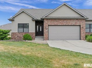 2919 Sandy Ln, Springfield, IL 62711