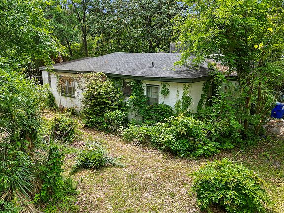 2nd image of 1071 Jenkins Rd