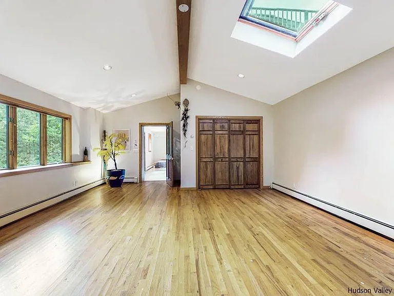 376 Abbey Rd — Photo 20