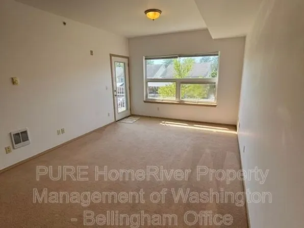 516 Darby Dr Unit 210, Bellingham, WA 98226