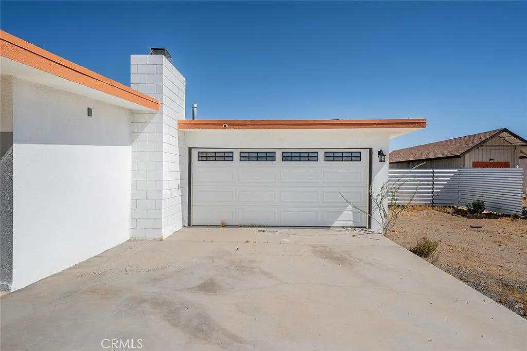 3 bed, 2070 sqft, $3,000 — Photo 3