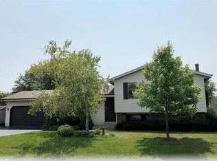 5621 Riviera Dr, Racine, WI 53406