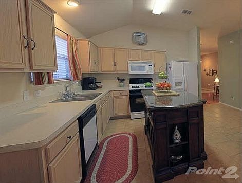 5th image of 205 Waterwood Dr