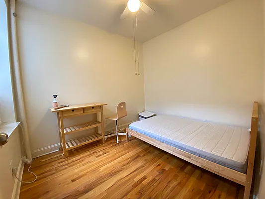 Rented by Lang Realty LLC | media 6