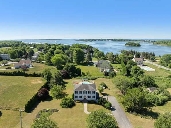 1 Mark Dr, Fairhaven, MA 02719