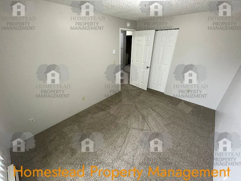 1630 Monmouth St — Photo 27