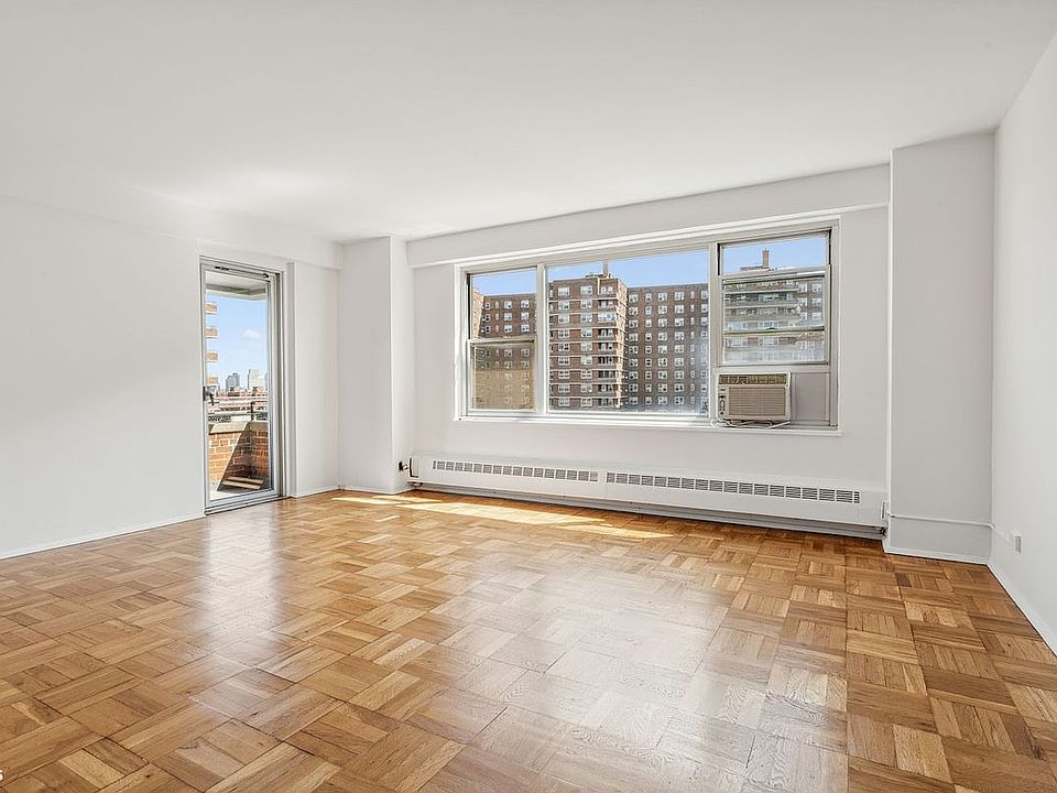 1st image of 575 Grand St Unit D1303