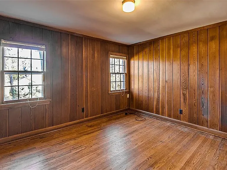 1402 Roanoke Dr — Photo 22
