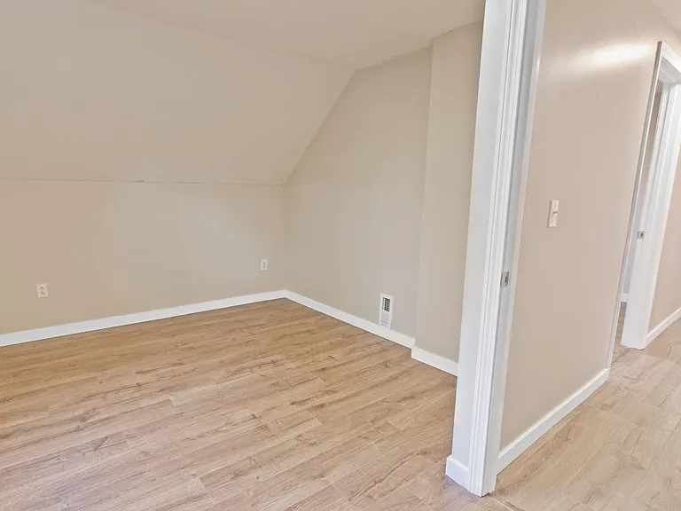 19 Prospect St #2 — Photo 18