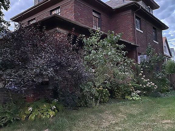 3rd image of 1508 Ferry Ave