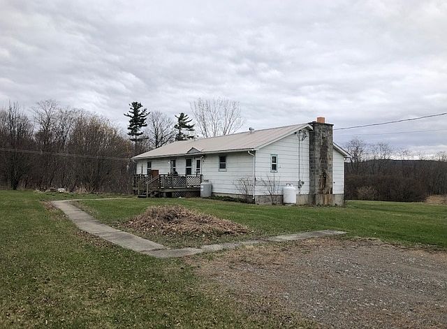 2nd image of 16 Maplewood Ln