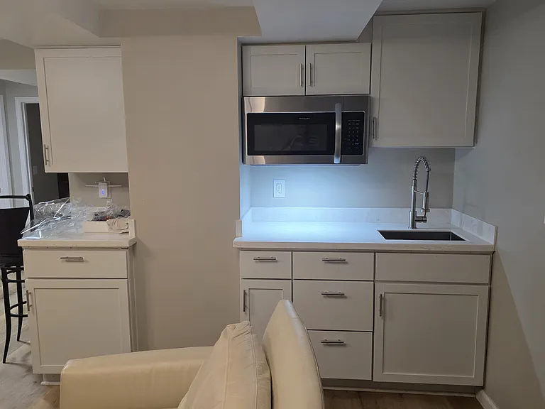 2731 Iowa St — Photo 37