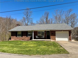 218 Pine Cir, Dunbar, WV