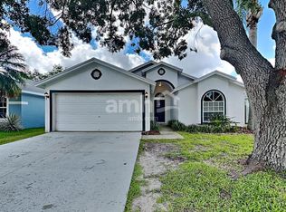 1649 Portsmouth Lake Dr, Brandon, FL 33511