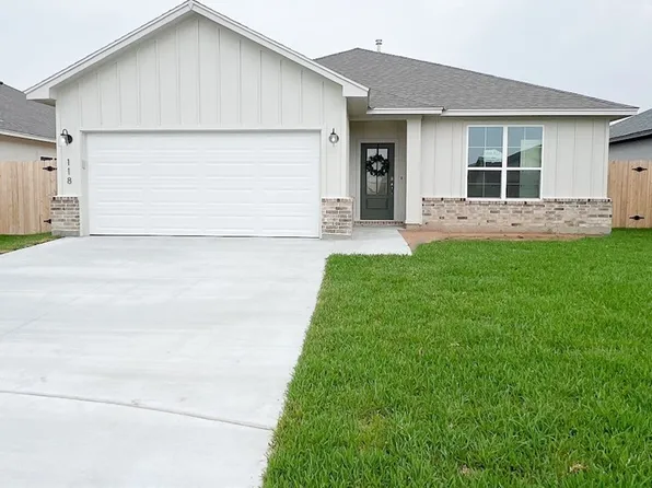 118 Persimmon Ct, Victoria, TX 77904