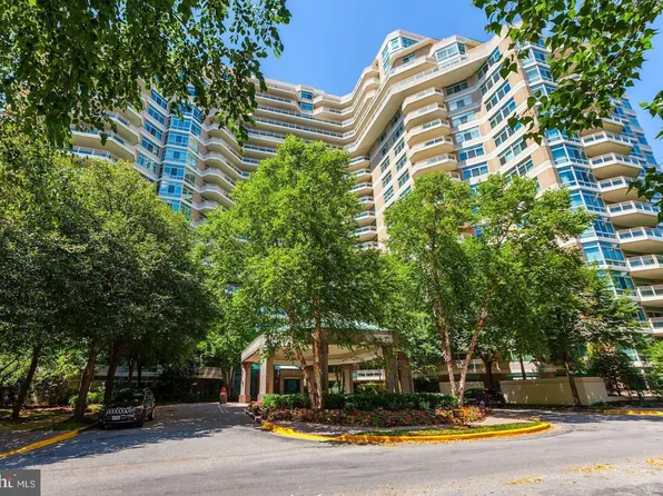 5610 Wisconsin Ave #Penthouse 21a, Chevy Chase, MD 20815