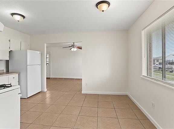 4th image of 1116 Teakwood Dr