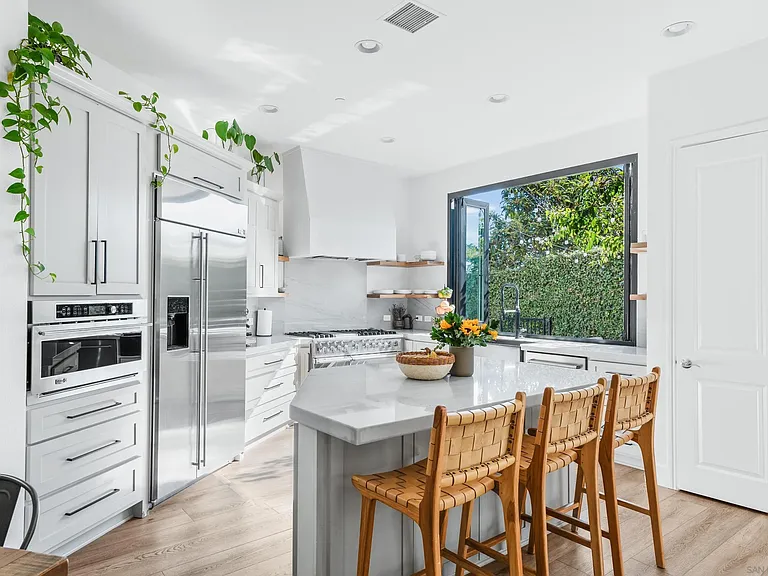 669 Calypso Pl — Photo 8