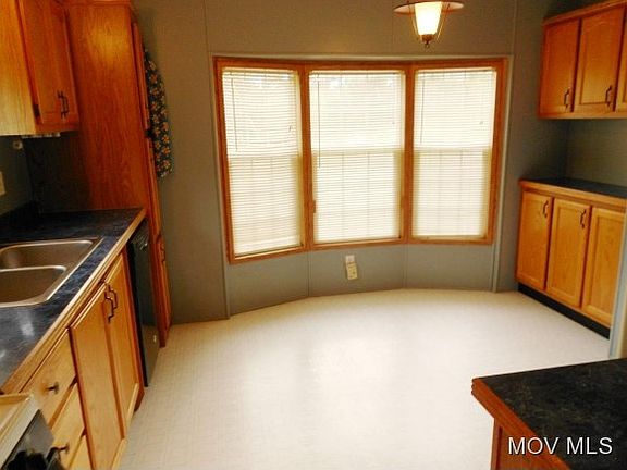 Dining area in kitchen