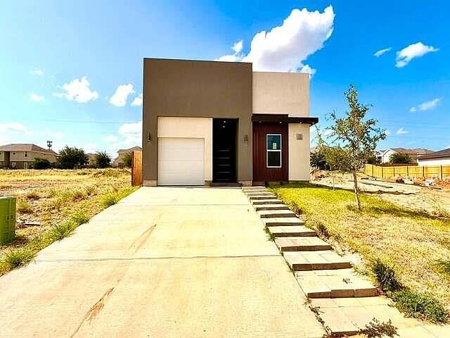1st image of 128 Lusitano Dr