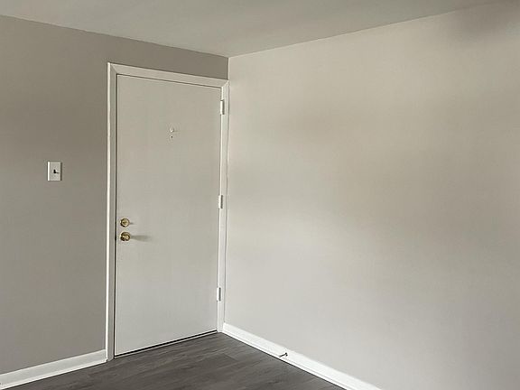 3rd image of 225 W Chester Pike APT 7