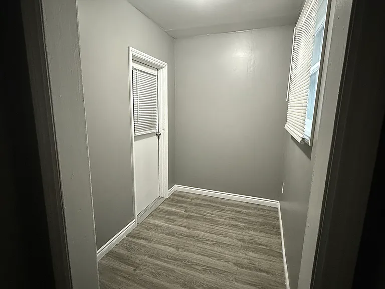 340 S McBride Ave — Photo 7