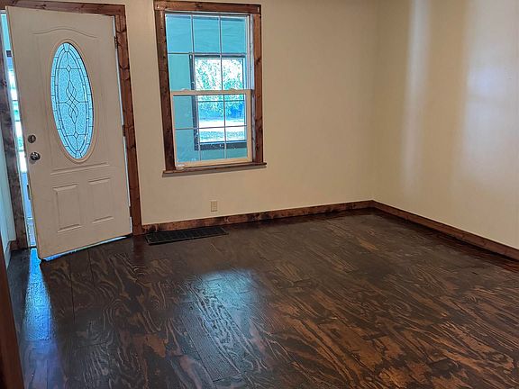 3rd image of 351 E Main St