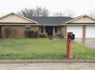 5619 Meadow Dr, San Angelo, TX 76903