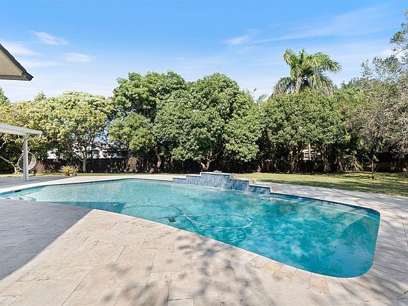 5th image of 5400 SW 164 Ter