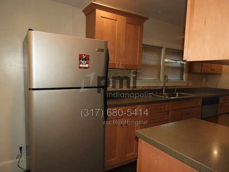 1214 S Washington St #B — Photo 3