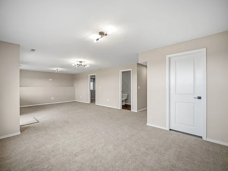 8411 N James Ct — Photo 41